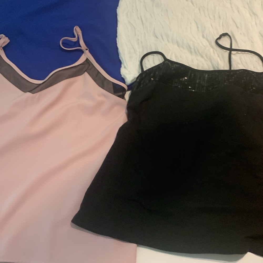 5 hardly worn tops